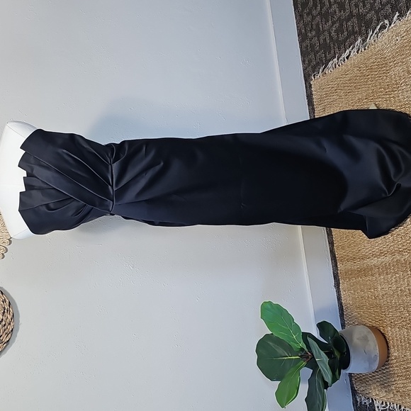 White by Vera Wang Dresses & Skirts - WHITE by Vera Wang Formal Dress Womens Sz 8 Black Full Length Mermaid Strapless